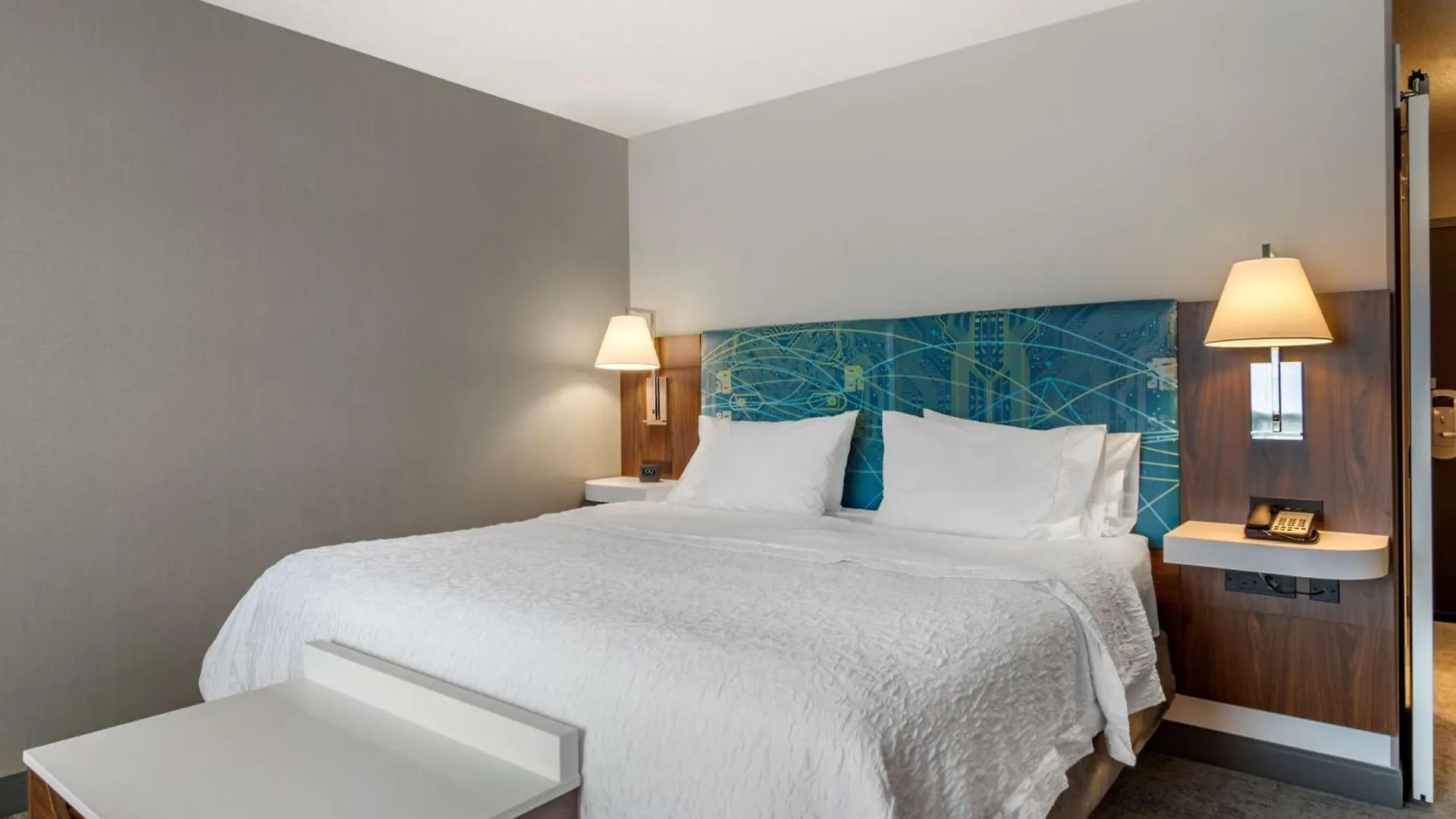 Hampton Inn & Suites Edmonton/West Canada