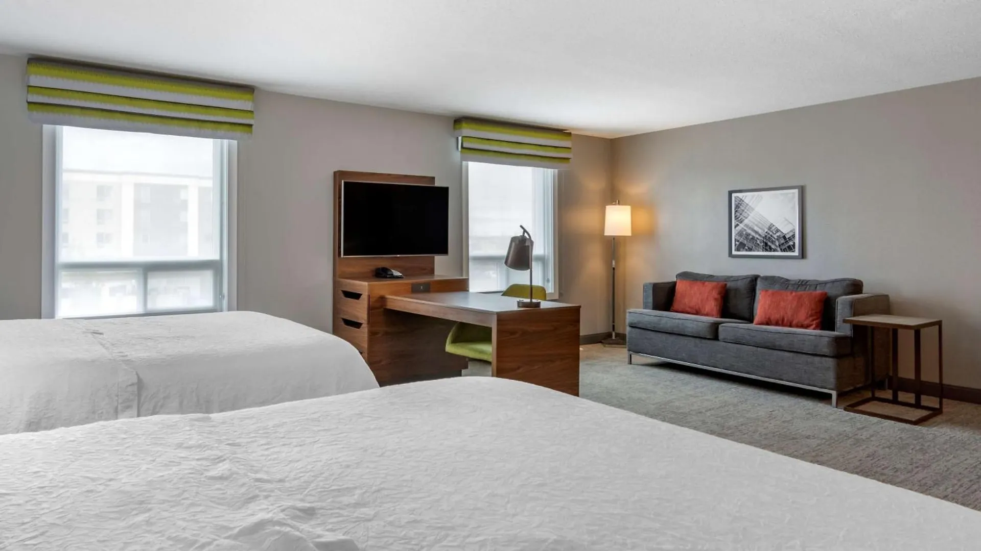 Hampton Inn & Suites Edmonton/West 3*, Edmonton Canada
