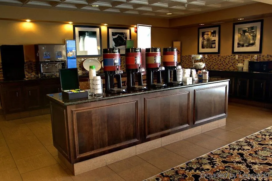 Hampton Inn & Suites Edmonton/West Hotel