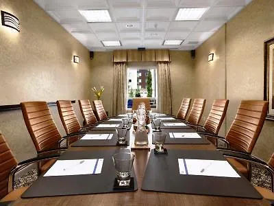 Hampton Inn & Suites Edmonton/West 3*, Έντμοντον