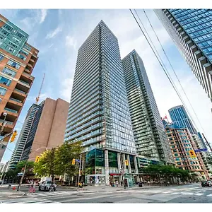  Apartment Comfy 1 Bedroom & Den In Downtown 1 Queen & 1 Single Bed Canada